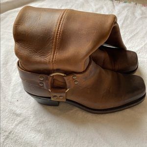 Harness 12R Frye Boots Size 8